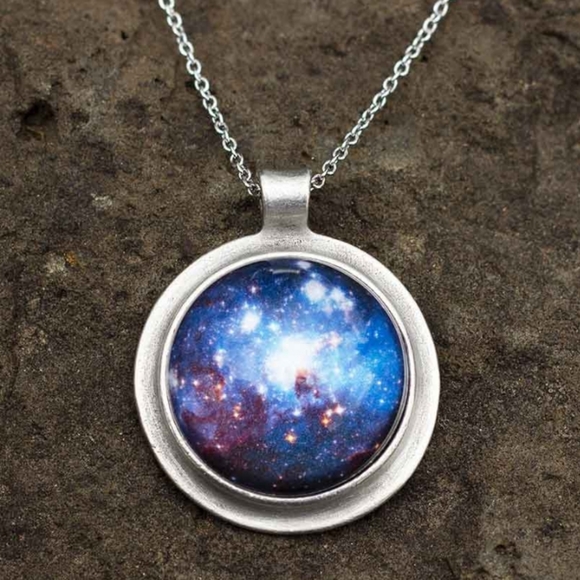 Boutique Academia Blue Nebula Necklace - Picture 4 of 16